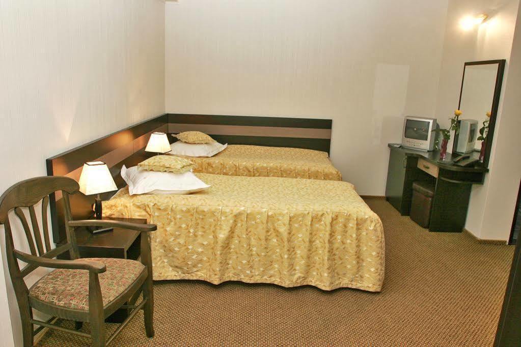 Indiana Hotel ヤシ エクステリア 写真